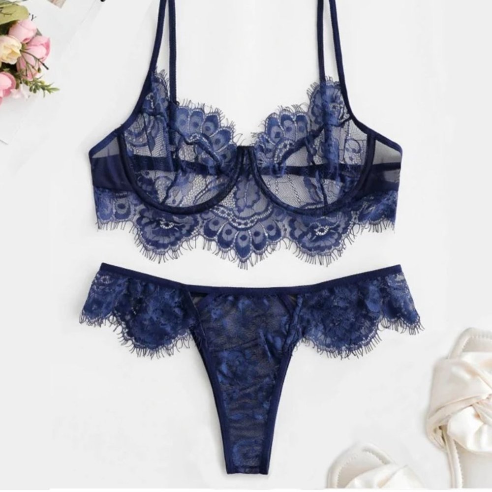 2 pc Navy Lace Lingerie Set Sz M